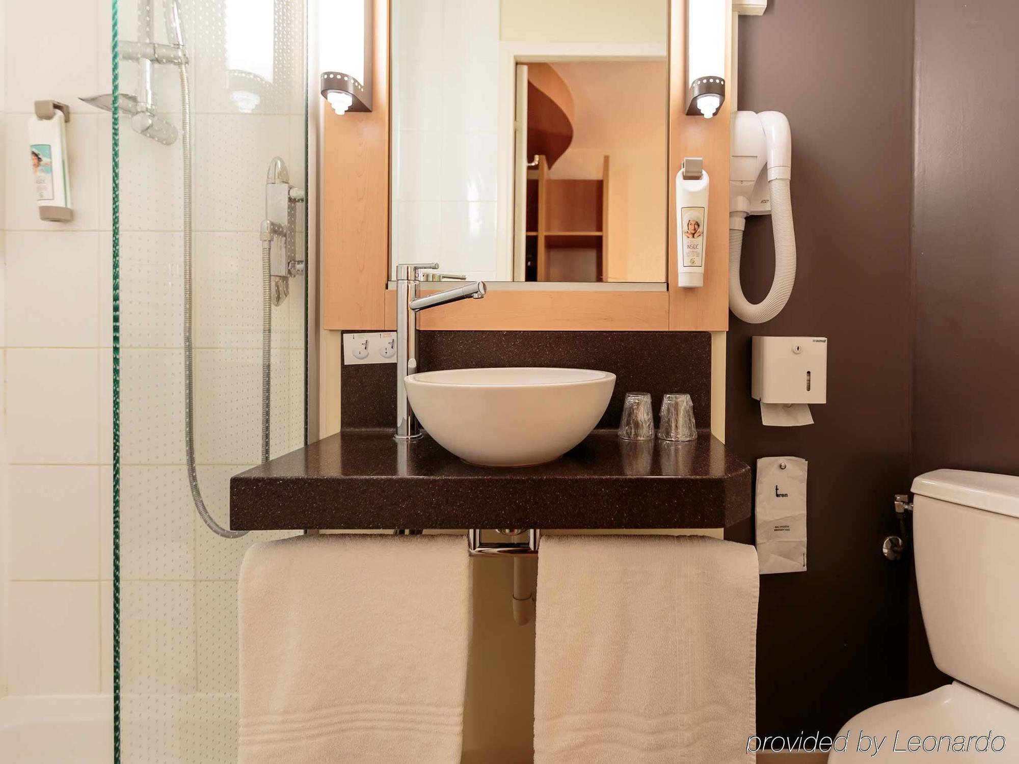 Ibis Clermont Ferrand Sud Herbet Bagian luar foto