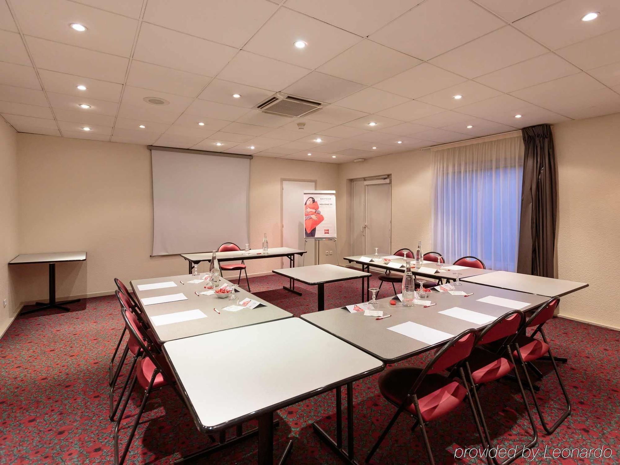 Ibis Clermont Ferrand Sud Herbet Bagian luar foto