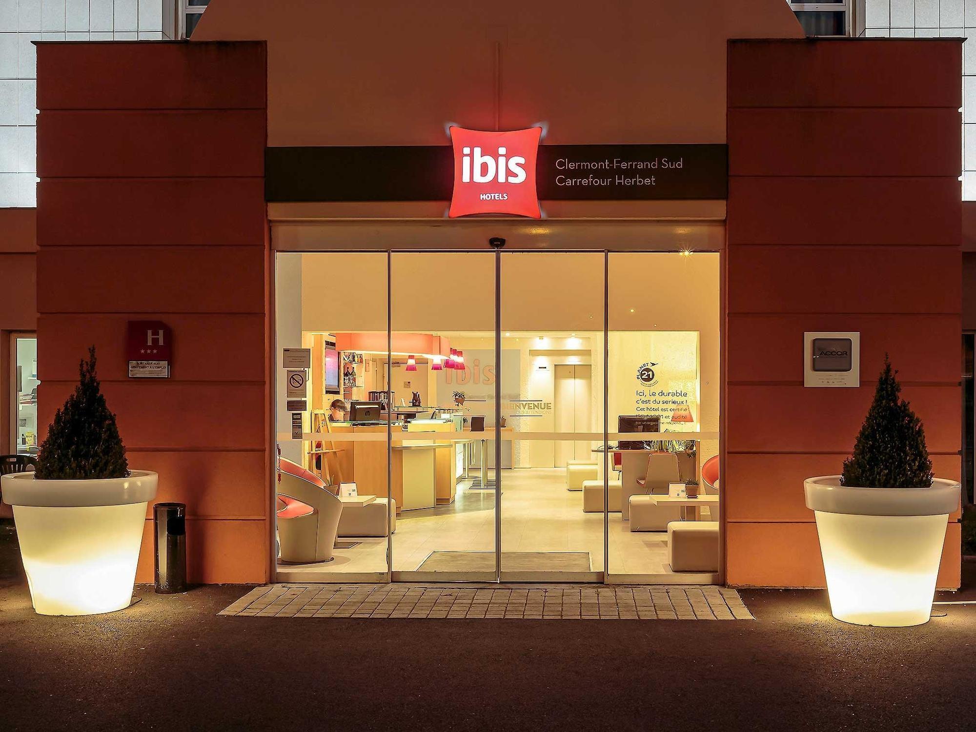 Ibis Clermont Ferrand Sud Herbet Bagian luar foto